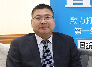 专访三峰木门刘强